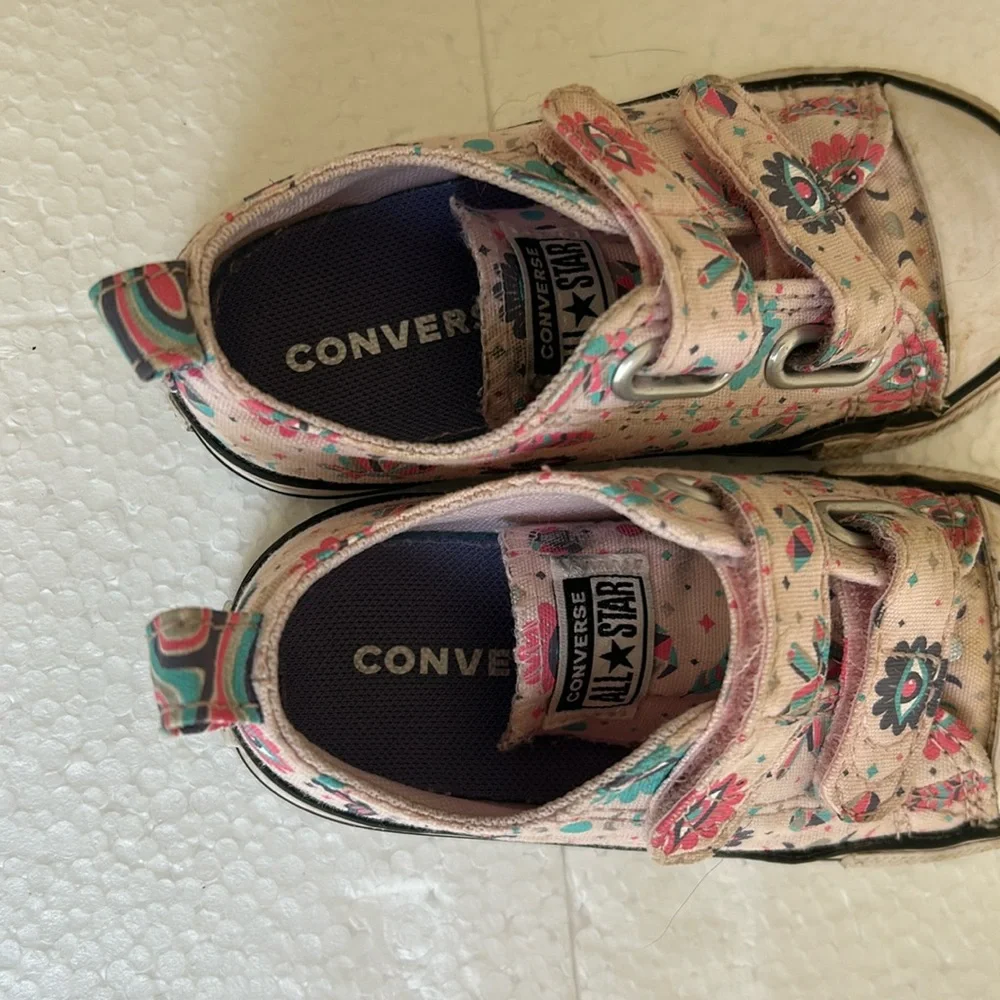 Converse All Star pink graphic butterfly eye moon hook loop sneakers size 7
